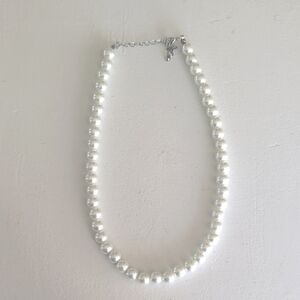 Elegant White Pearl Necklace